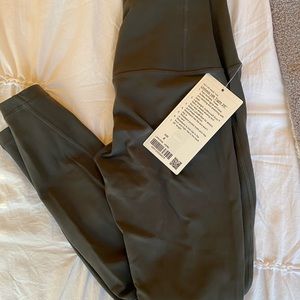 Lululemon unlimit hr tight 25”